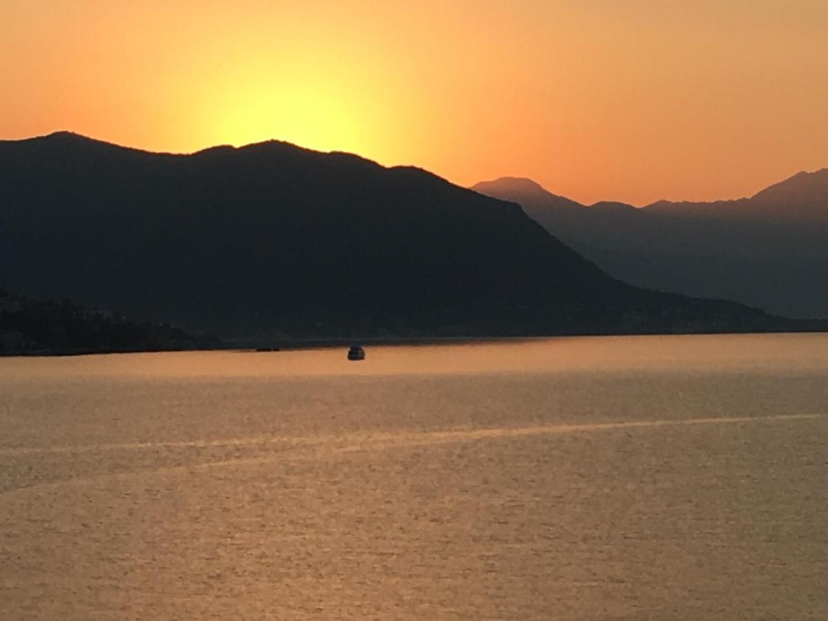 Solar Apartments Herceg Novi Esterno foto