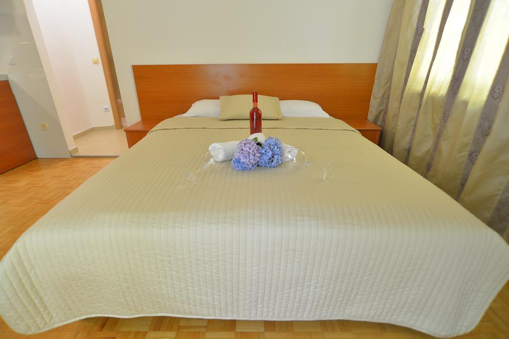 Solar Apartments Herceg Novi Esterno foto