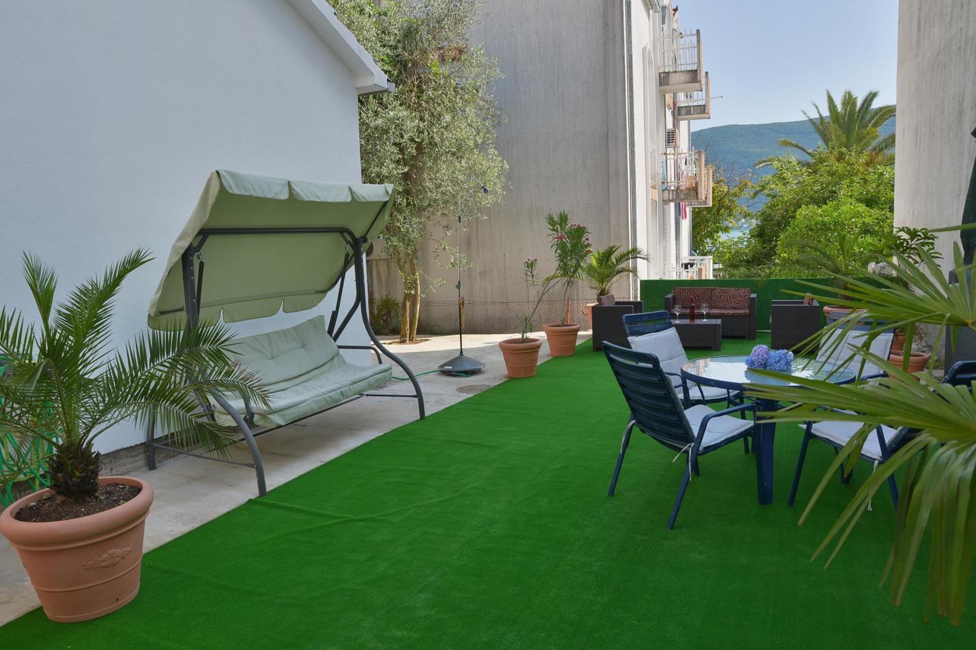 Solar Apartments Herceg Novi Esterno foto