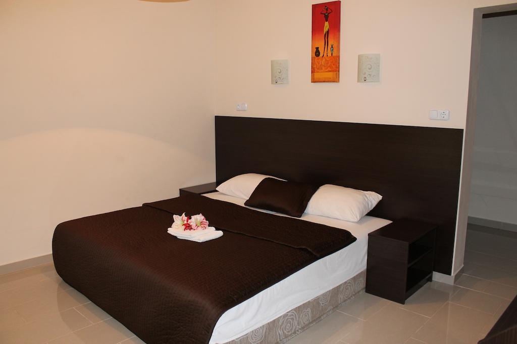 Solar Apartments Herceg Novi Esterno foto